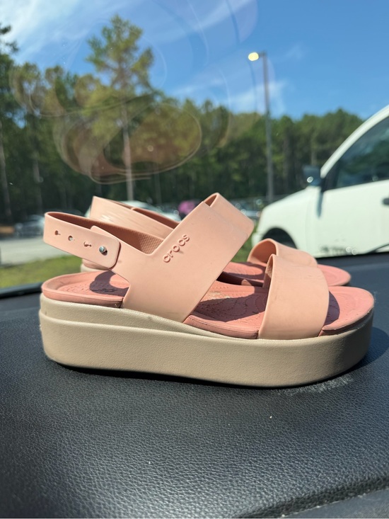 CROCS Shoes - CROCS Brooklyn Wedge Pink Size 7